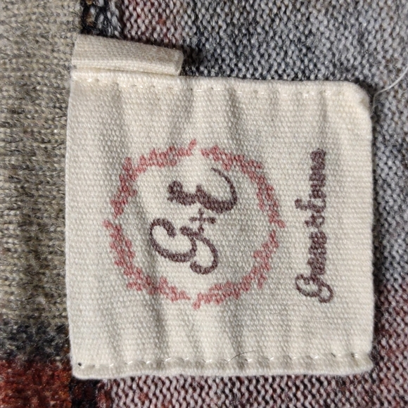 Women's Grace & Emma Medium tan & burgundy plaid waterfall open front ca… - Picture 6 of 9